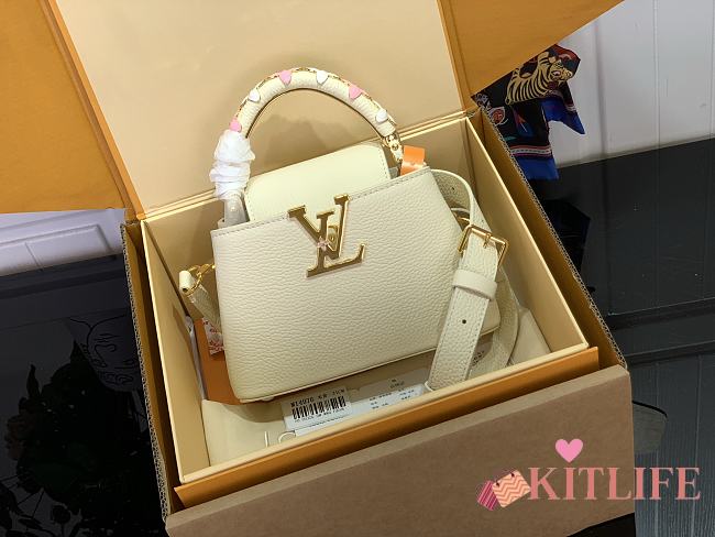 Kitlife Louis Vuitton Capucines Mini Bag Beige M14976 21x14x8cm - 1
