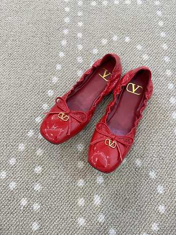 Kitlife Valentino Vlogo Signature Red Patent Leather Ballerina Shoes 