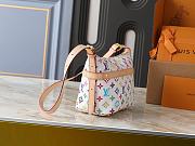 Kitlife Louis Vuitton x TM Cruiser Toiletry Bag White Multicolor M27900 22x13.5x12cm  - 3