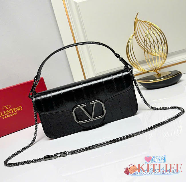 Kitlife Valentino Garavani VLogo Signature Bag Black Metallic 27x13x6cm - 1