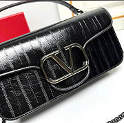 Kitlife Valentino Garavani VLogo Signature Bag Black Metallic 27x13x6cm - 2