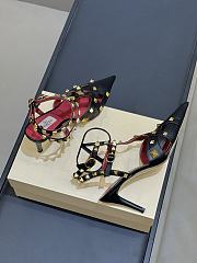 Kitlife Valentino Garavani Studdy Kidskin Pumps Black - 5