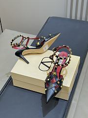 Kitlife Valentino Garavani Studdy Kidskin Pumps Black - 4
