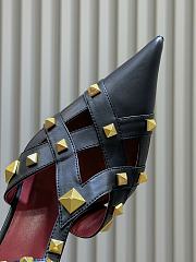 Kitlife Valentino Garavani Studdy Kidskin Pumps Black - 2