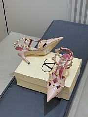 Kitlife Valentino Garavani Studdy Kidskin Pumps Beige - 6