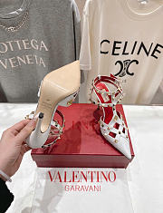 Kitlife Valentino Garavani Studdy Kidskin Pumps White - 5