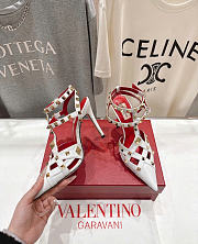 Kitlife Valentino Garavani Studdy Kidskin Pumps White - 3