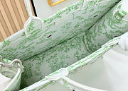Kitlife Dior Large Book Tote with Strap Green Multicolor Toile de Jouy Clover Embroidery and White Dior Médaillon 41x14x32cm - 4