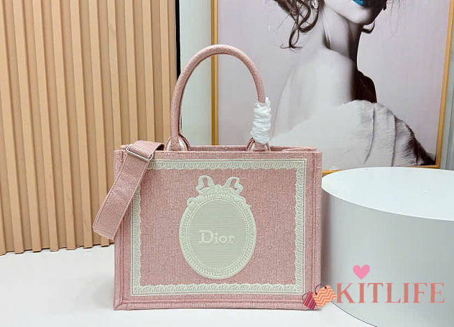Kitlife Dior Medium Book Tote with Strap Celestial Pink Oblique Embroidery with White Lace and Dior Médaillon 36x27.5x16.5cm - 1