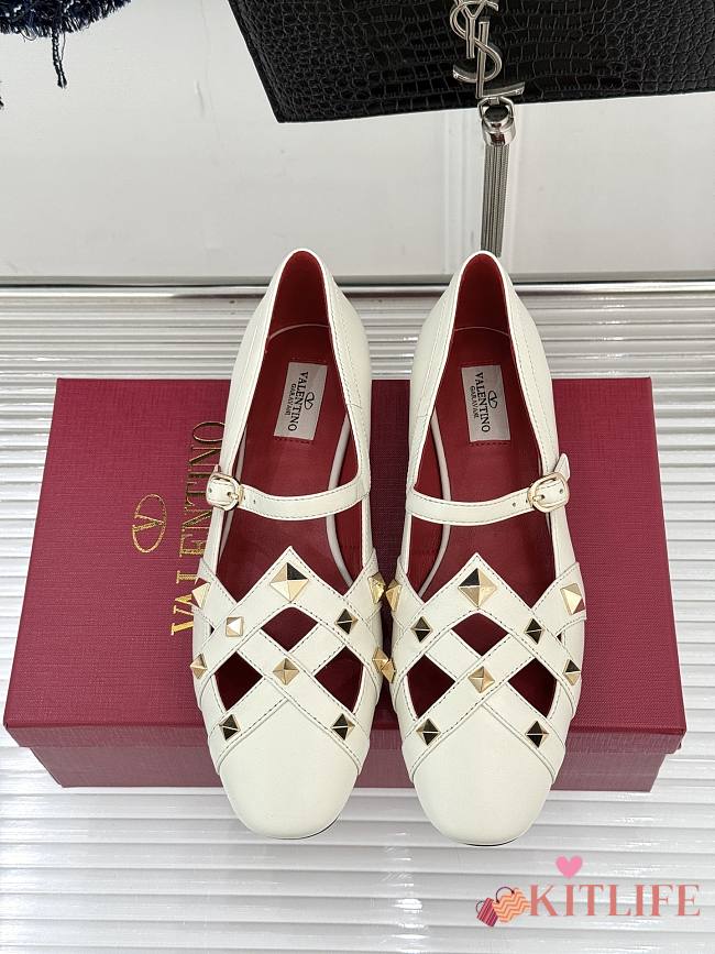 Kitlife Valentino Garavani Studdy Rockstud Ballet Flats White  - 1