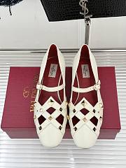 Kitlife Valentino Garavani Studdy Rockstud Ballet Flats White  - 1