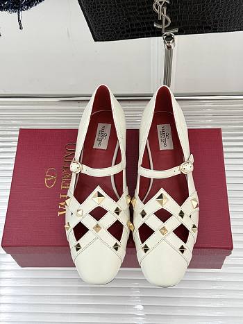 Kitlife Valentino Garavani Studdy Rockstud Ballet Flats White 