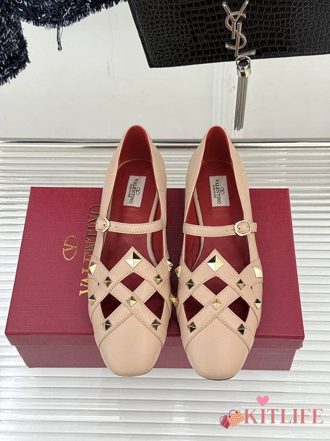 Kitlife Valentino Garavani Studdy Rockstud Ballet Flats Beige - 1