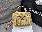 Kitlife Chanel Vanity Case Braided Rattan & Gold-Tone Metal Beige AS5993 11.5x19.5x11cm - 1