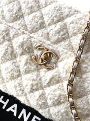 Kitlife Chanel Clutch With Chain White Tweed, Imitation Pearls & Gold-Tone Metal AP4975 10.5x15x5.5cm  - 5