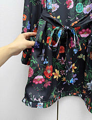 Kitlife Gucci Printed Silk Twill Dress in Multicolor Black - 4