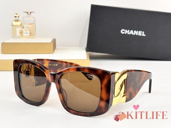 Kitlife Chanel Classy Elegant Retro Cat Eye Sunglasses - 1