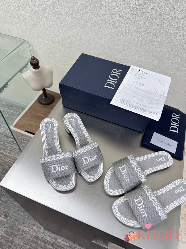 Kitlife Dior Dentelle Heeled Slide Trianon Gray Dior Oblique Embroidered Cotton and White Lace - 1