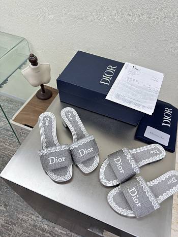 Kitlife Dior Dentelle Heeled Slide Trianon Gray Dior Oblique Embroidered Cotton and White Lace