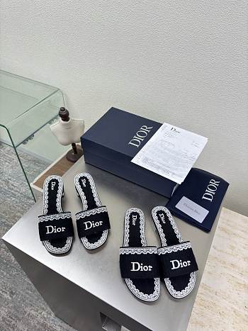 Kitlife Dior Dentelle Heeled Slide Black Dior Oblique Embroidered Cotton and White Lace 
