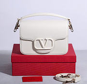 Kitlife Valentino Garavani Loco Vlogo Signature Bag White 22x16x7cm - 1