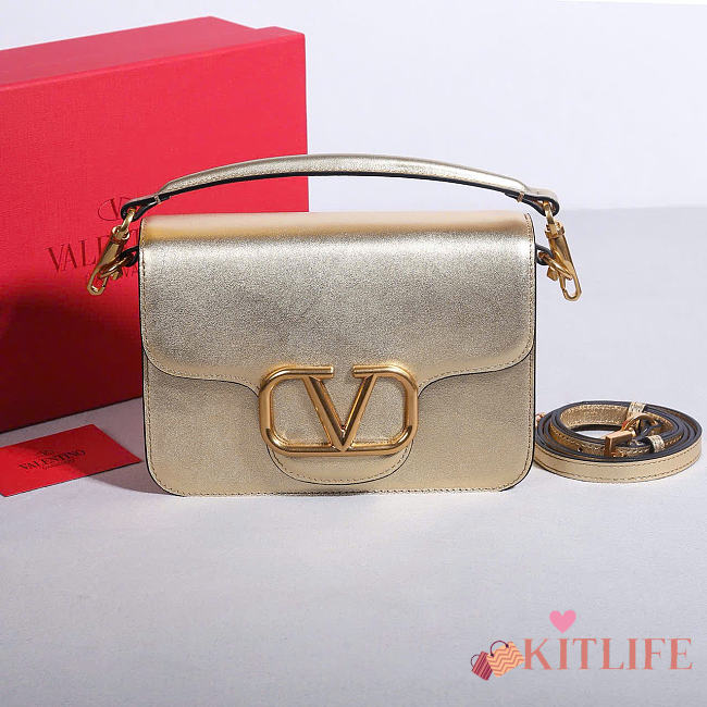Kitlife Valentino Garavani Loco Vlogo Signature Bag Gold 22x16x7cm  - 1