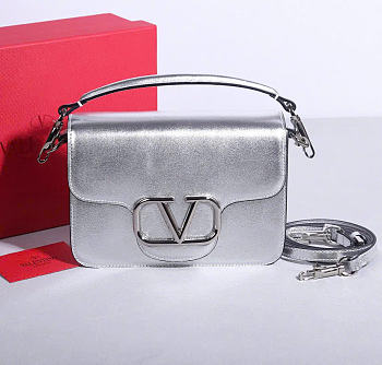 Kitlife Valentino Garavani Loco Vlogo Signature Bag Silver 22x16x7cm