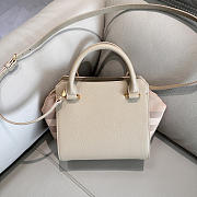 Kitlife Burberry Banwell Tote Bag In Light Beige Leather 21x20x13cm - 4