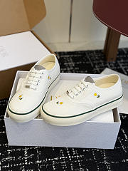 Kitlife Dior Saltwind Sneaker White Cotton Embroidered with Multicolor Dior Daisy Motif - 2