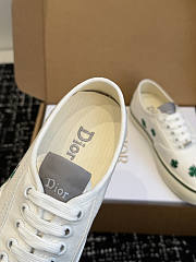 Kitlife Dior Saltwind Sneaker White Cotton Embroidered with Green Dior Clover Motif - 5