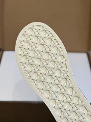 Kitlife Dior Saltwind Sneaker White Cotton Embroidered with Green Dior Clover Motif - 4