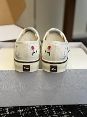Kitlife Dior Saltwind Sneaker White Cotton Embroidered with Multicolor Doves & Roses Motif - 4
