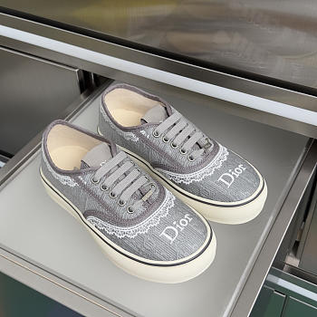 Kitlife Dior Saltwind Sneaker Grey Dior Oblique Embroidered Cotton and White Lace