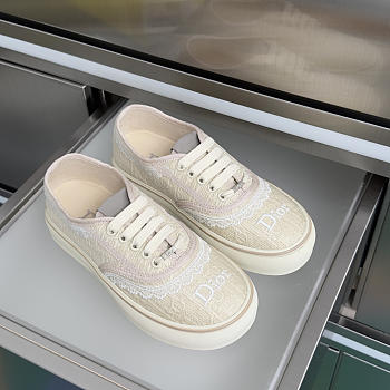 Kitlife Dior Saltwind Sneaker Beige Dior Oblique Embroidered Cotton and White Lace 