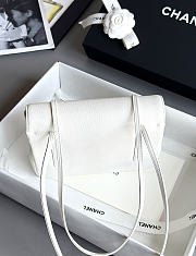 Kitlife Chanel 26P Flap Bag White Grained Shiny Calfskin AS6130 15x22x7cm - 6