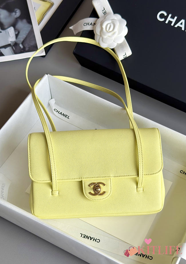 Kitlife Chanel 26P Flap Bag Yellow Grained Shiny Calfskin AS6130 15x22x7cm  - 1