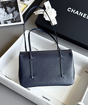 Kitlife Chanel 26P Flap Bag Dark Blue Grained Shiny Calfskin AS6130 15x22x7cm  - 4
