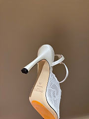 Kitlife Jimmy Choo Lace Pumps White With Metal Lace - 4