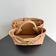 Kitlife Bottega Veneta Andiamo Small Bag Beige - 25x22x10.5cm  - 5