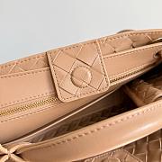 Kitlife Bottega Veneta Andiamo Small Bag Beige - 25x22x10.5cm  - 2