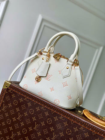 Kitlife Louis Vuitton Alma BB Bag Milky White/Peach M27574 23.5x17.5x11.5cm