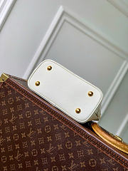 Kitlife Louis Vuitton Alma BB Bag Milky White/Peach M27574 23.5x17.5x11.5cm - 2