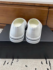 Kitlife Chanel 26P Slip-on Shoes White  - 6