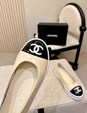 Kitlife Chanel 26P Slip-on Shoes Beige - 3