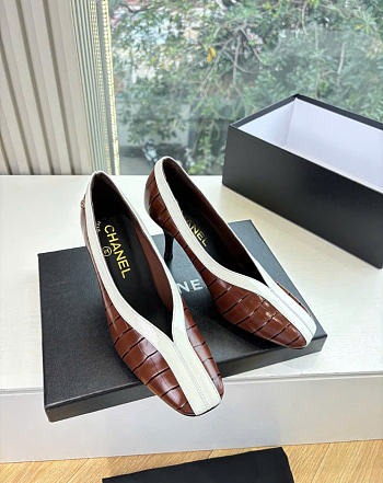 Kitlife Chanel Crocodile Embossed Calfskin & Patent Calfskin Brown & White 95mm 
