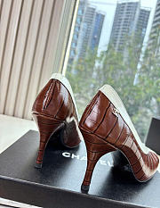 Kitlife Chanel Crocodile Embossed Calfskin & Patent Calfskin Brown & White 95mm  - 4