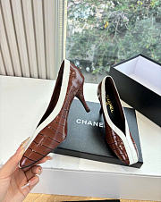 Kitlife Chanel Crocodile Embossed Calfskin & Patent Calfskin Brown & White 95mm  - 2