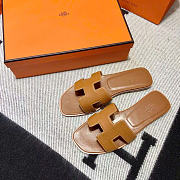 Kitlife Hermes Oran Sandals in Brown Epsom Leather - 6