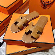 Kitlife Hermes Oran Sandals in Brown Epsom Leather - 5