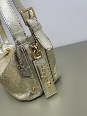 Kitlife Dior Small D-Journey Bag in Metallic Gold-Tone Flat Macrocannage Crinkled Calfskin 25.5x14.5x14cm - 2
